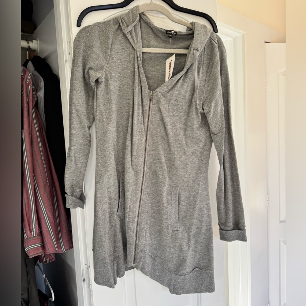 Cable & Gauge Gray Knit Top